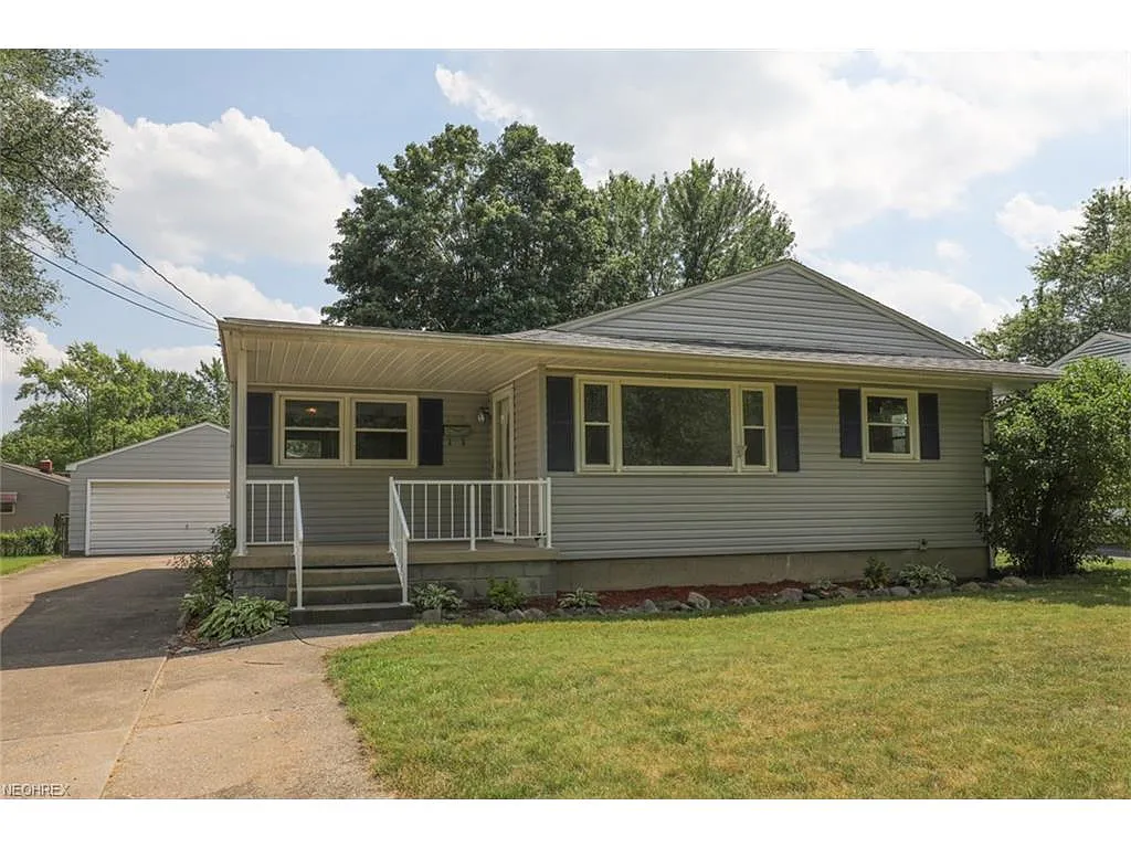 1789 Lynn Mar Ave photo 1