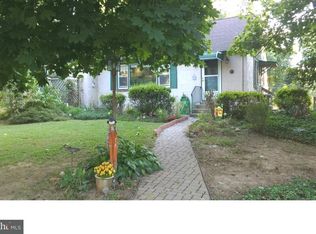 150 County Line Rd, Huntingdon Valley, PA 19006