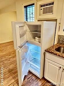 3rd image of 17 Rockland Ave APT 5