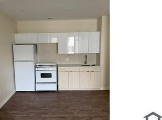 2 Wade Sq, Bronx, NY 10457