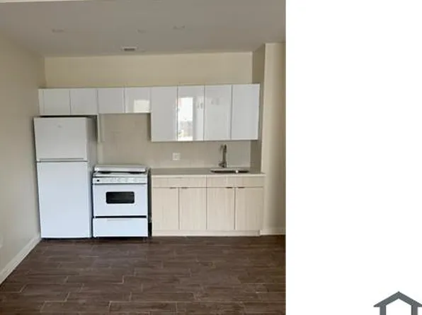 2 Wade Sq, Bronx, NY 10457