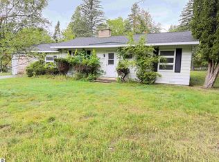 6868 Walker St, Benzonia, MI 49616