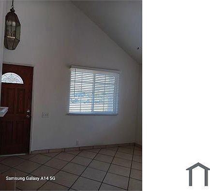 4th image of 25830 Roosevelt St