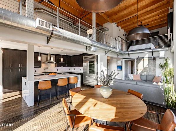 328 W 200 S APT 601, Salt Lake City, UT 84101