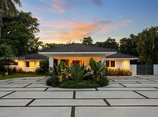 Bay Point, Miami, FL 33137