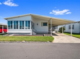 2028 Hilo Dr, Holiday, FL 34691