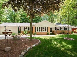 1419 Gunnell Ln, Manitowoc, WI 54220