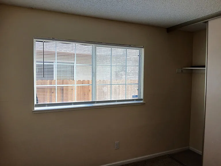 400 Mokelumne Dr — Photo 27