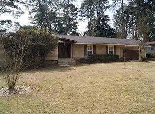 Meadowbrook Rd, Jackson, MS 39211