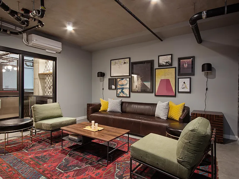 The Lounge