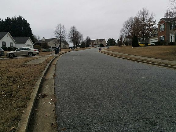 5th image of 502 Playmore Ln