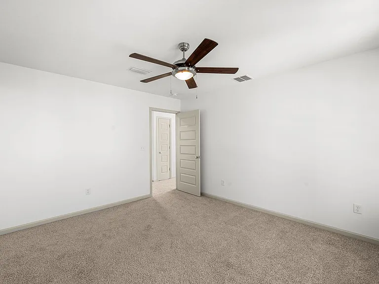 315 N Gay Ave — Photo 17