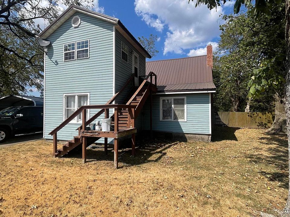 1st image of 587 Benton Rd