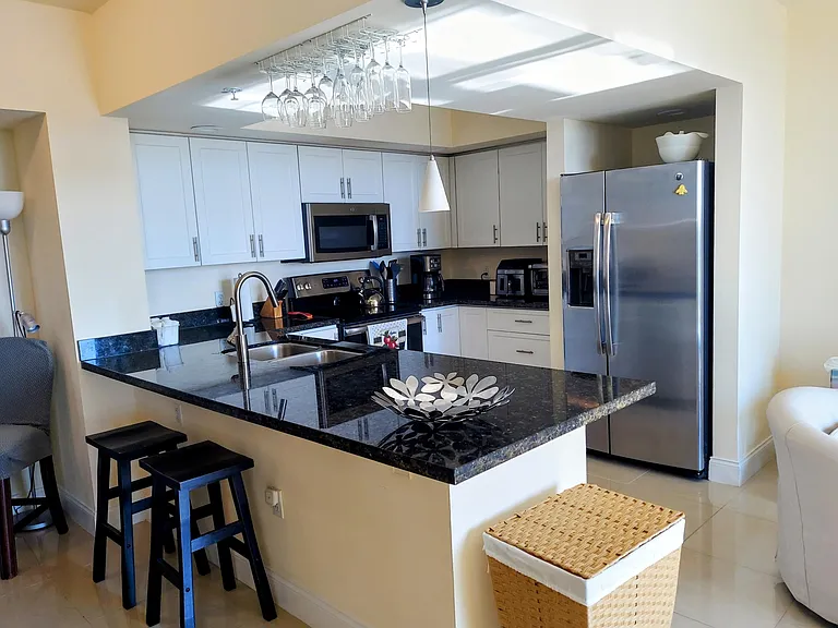 100 N Federal Hwy #826 — Photo 3