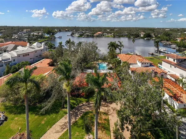 490 Coffee Pot Riviera NE, Saint Petersburg, FL 33704