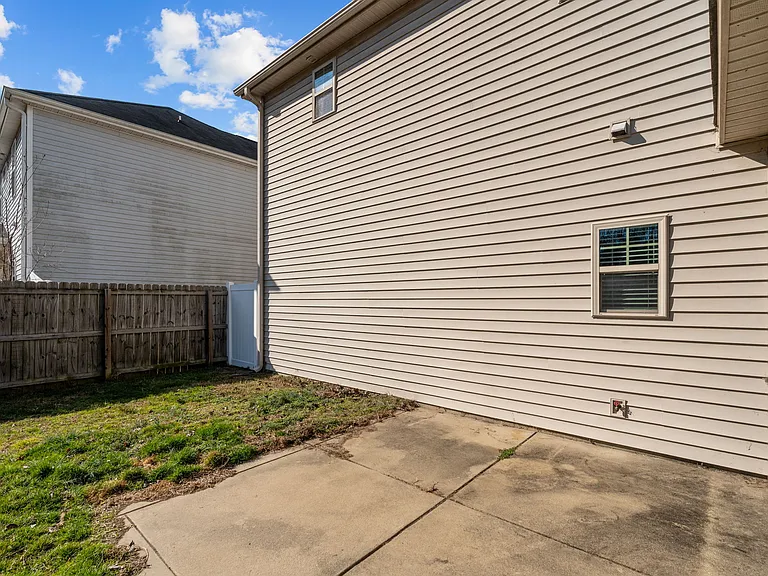 154 Blue Bay — Photo 40