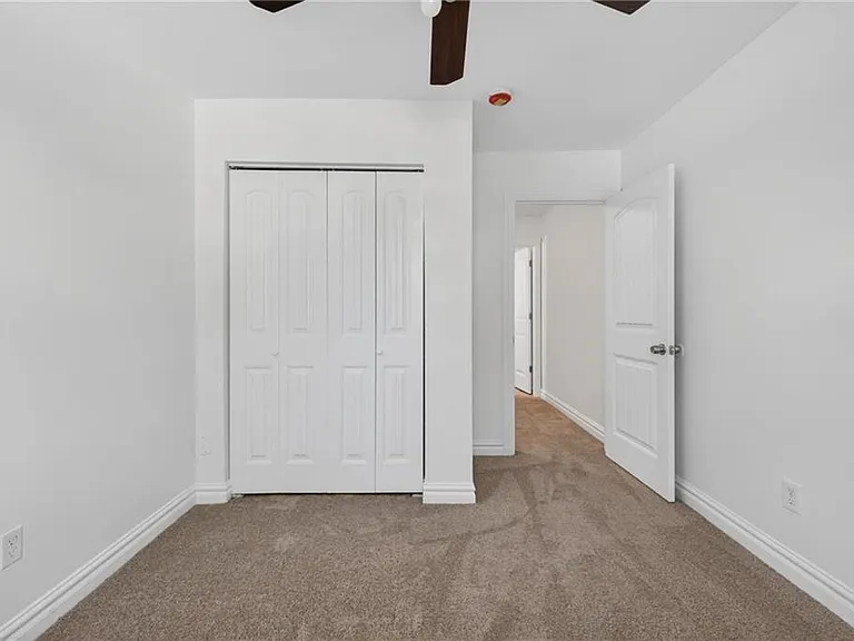 5676 Weblin Dr — Photo 18