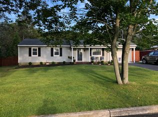 132 Bernstein Blvd, Center Moriches, NY 11934