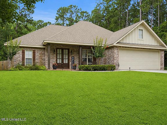 3rd image of 65 Stonegate Dr