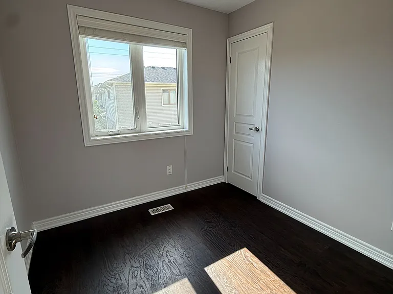 53 Oliver Ln — Photo 40
