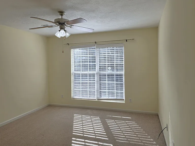 1764 Tamarind Way — Photo 13