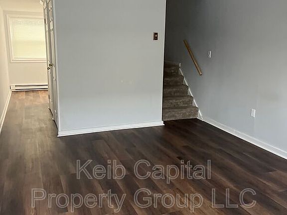 2nd image of 90-92 Ford St APT 2