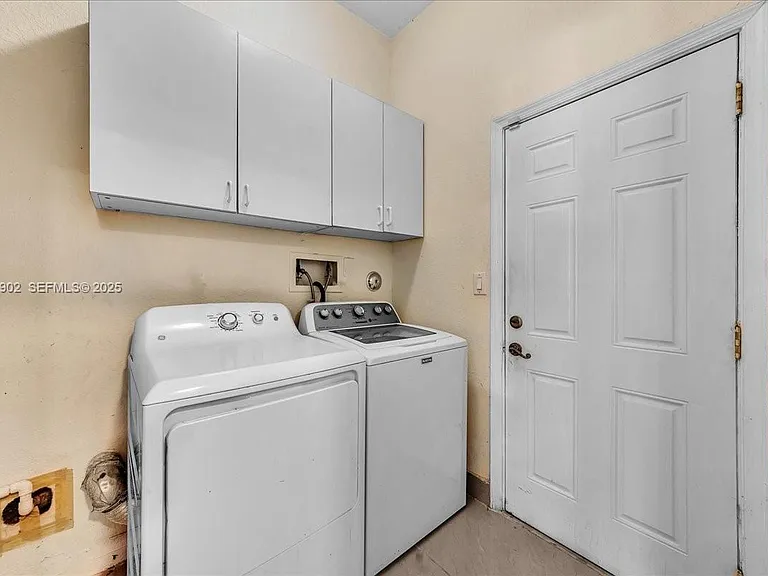 16637 SW 55th Ter — Photo 27
