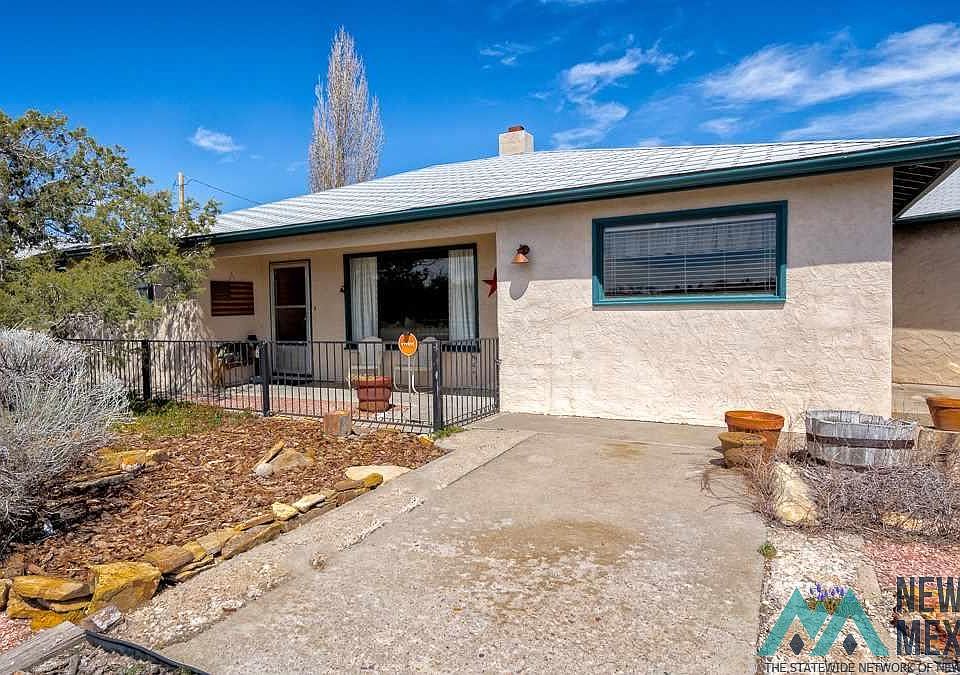 1st image of 707 Burke Dr