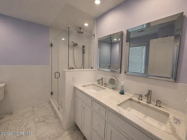 550 Whiting Ave — Photo 12
