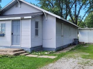 1813 Klar Ave, Hillsboro, IL 62049