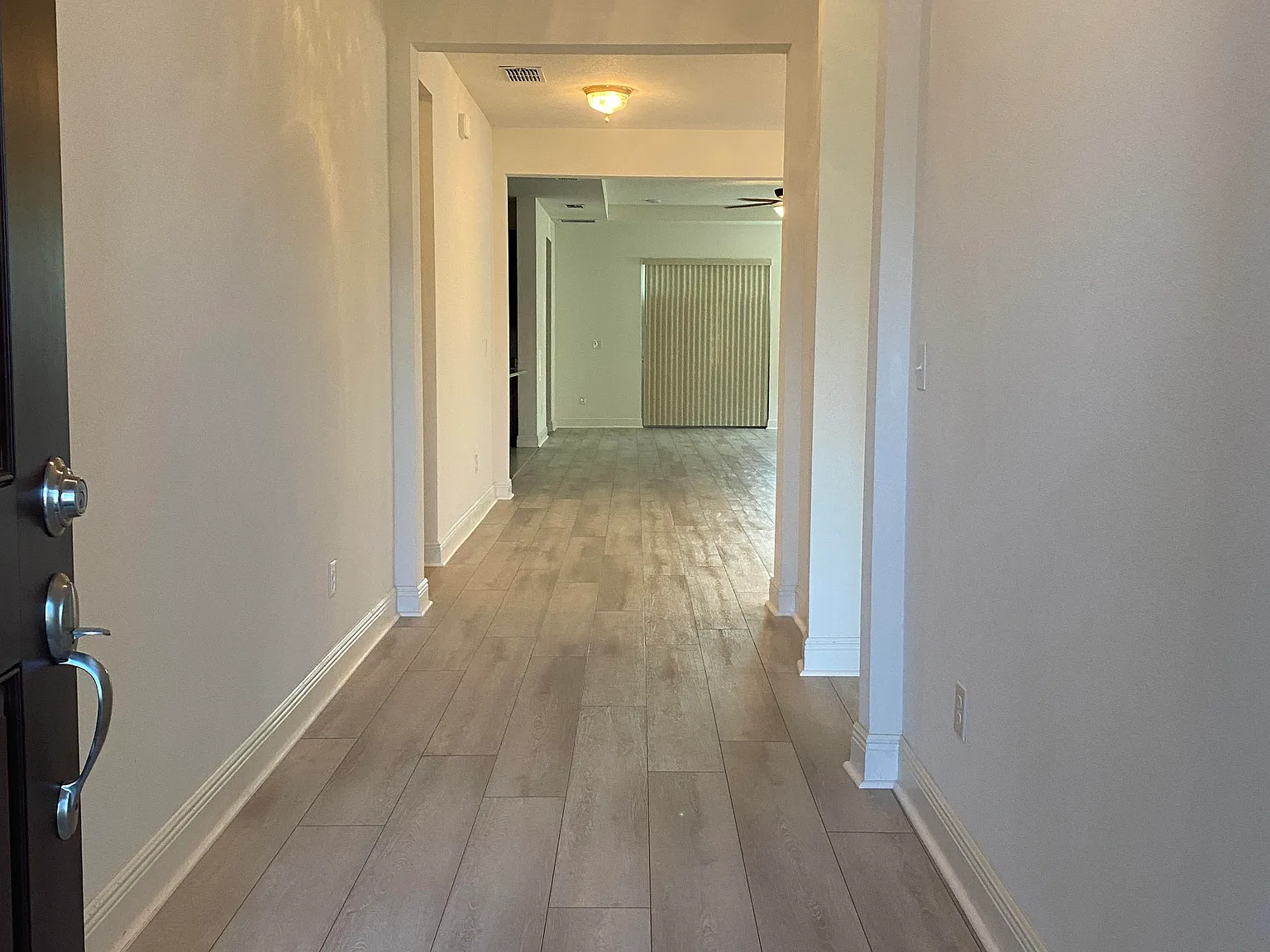 4 bed, 2330 sqft, $3,800 — Photo 2
