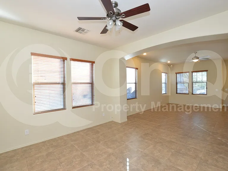 7727 S 39th Way — Photo 9