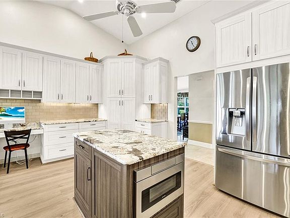 4th image of 28415 Sombrero DR