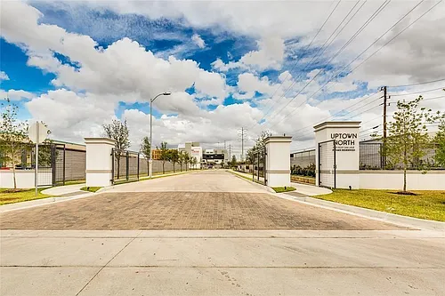 5817 Post Oak Ln Photo 1