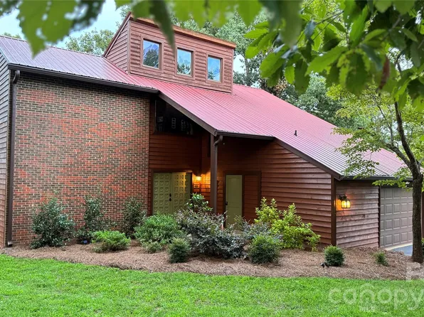 114 Rustic Hills Cir, Bessemer City, NC 28016