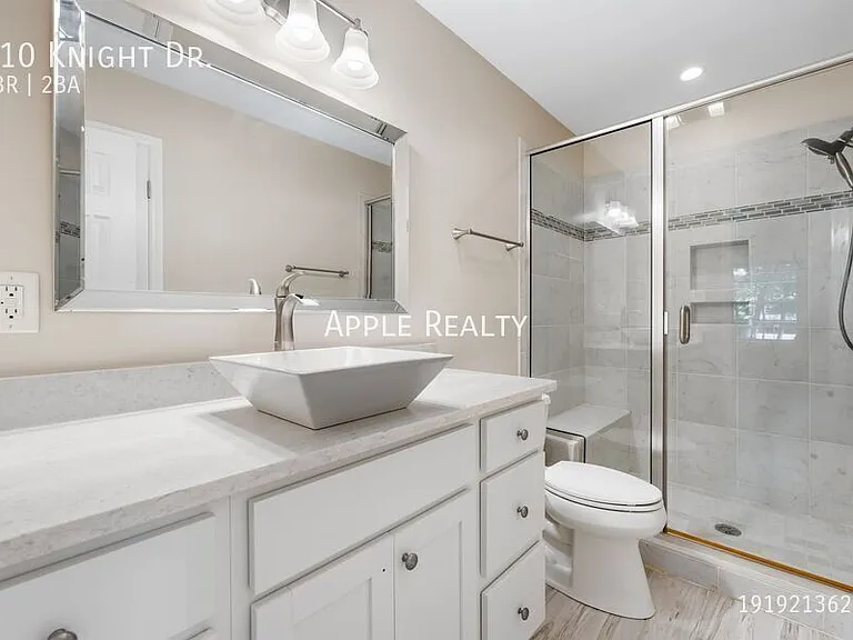 810 Knight Dr — Photo 12