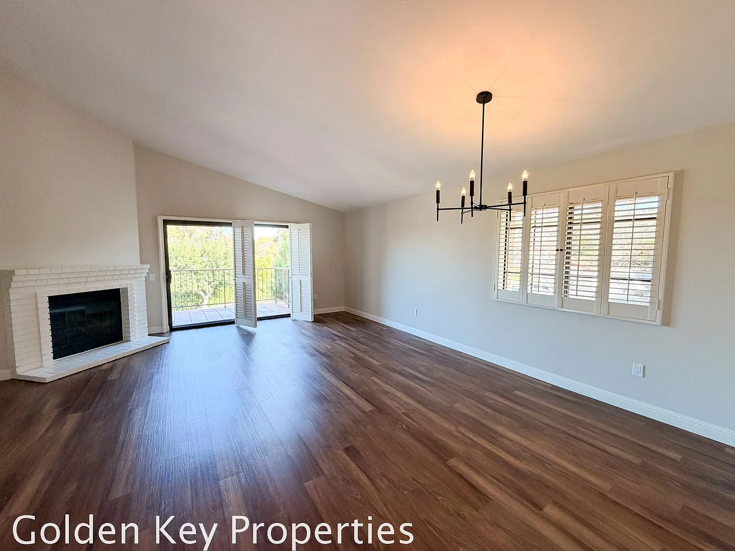 Move-In Ready Condo in the Villas of Calavera! — Photo 2