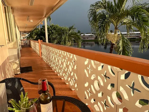 900 SW 10th Terrace #S20, Hallandale Beach, FL 33009