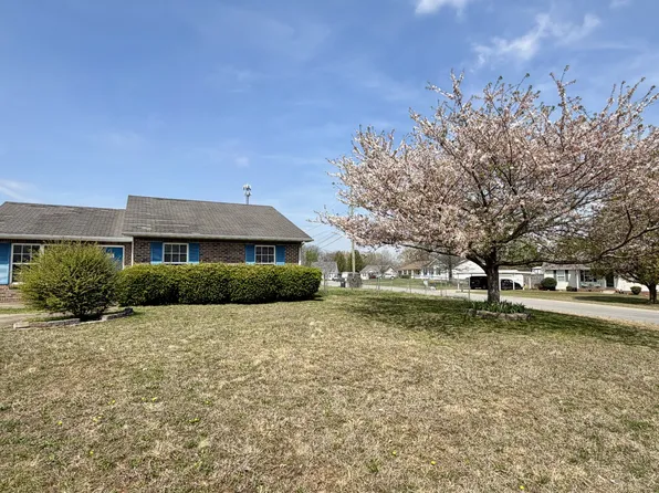 170 Monarch Ln, Clarksville, TN 37042