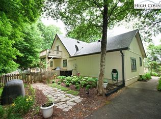 208 Rainbow Trl, Boone, NC 28607