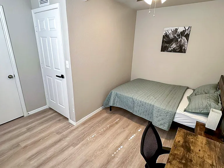 Brookwulf Dr — Photo 1