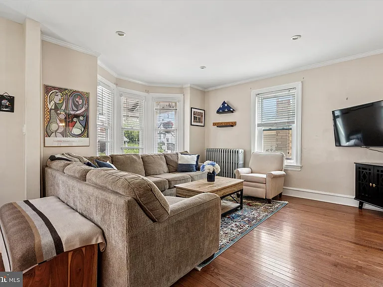 32 W Central Ave — Photo 4