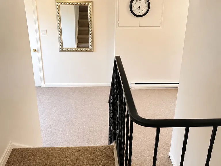 1941 Marchmont Rd #2 — Photo 5