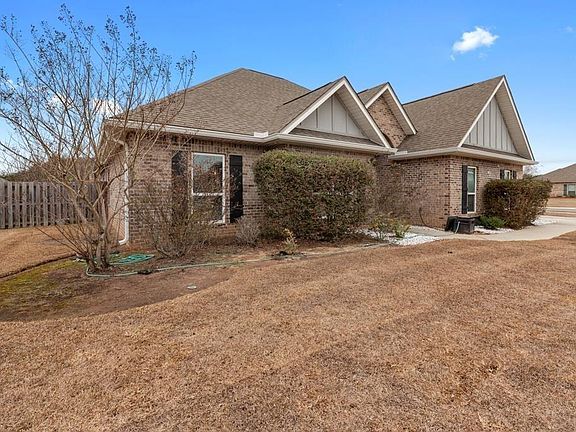 5th image of 815 Onyx Ln