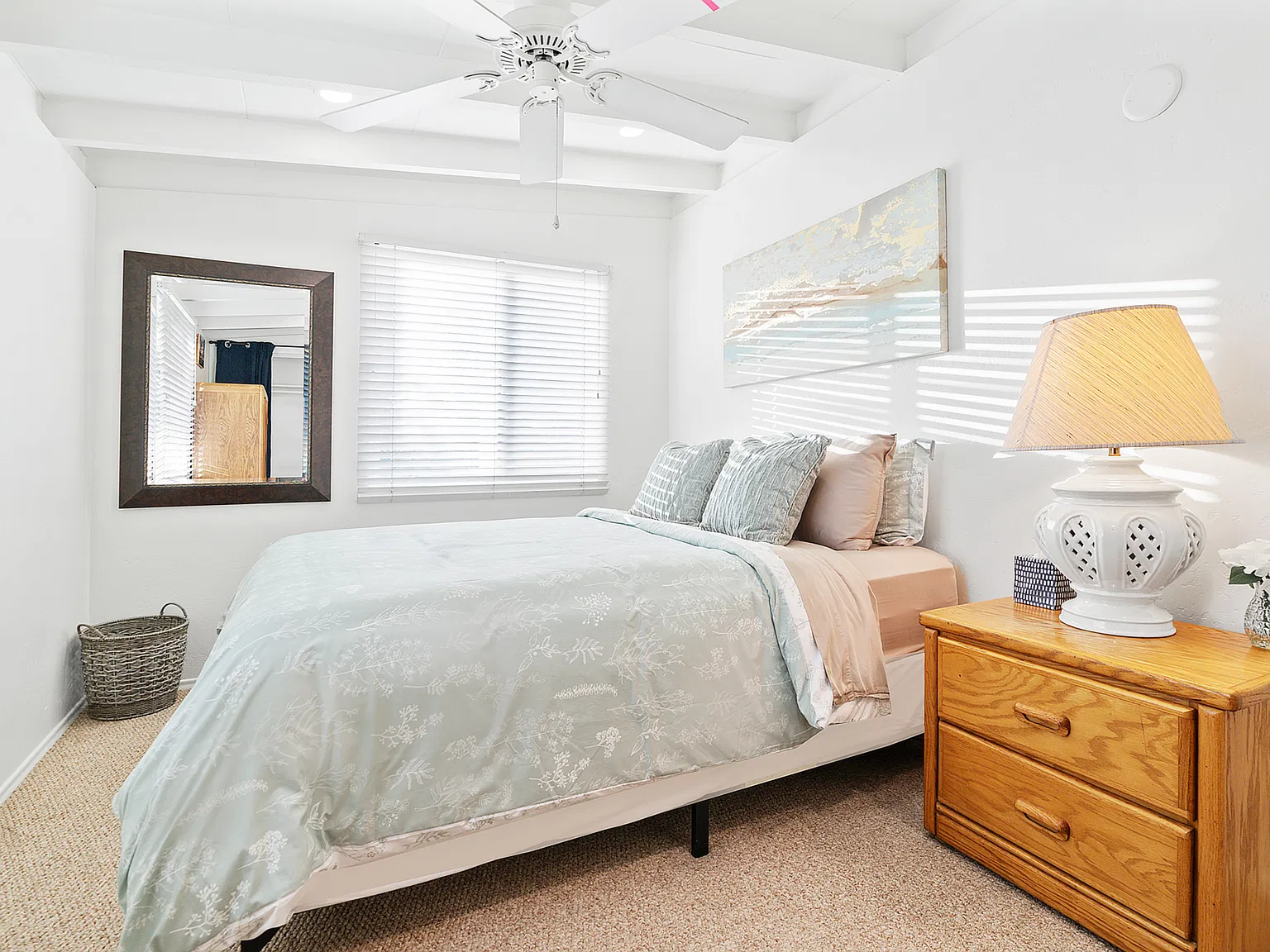 4 bed, 1765 sqft, $8,525 — Photo 3