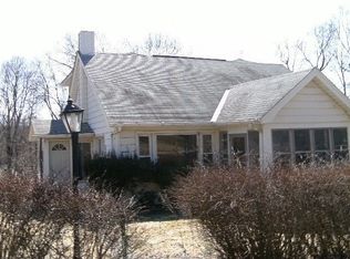 913 Polk Valley Rd, Stroudsburg, PA 18360