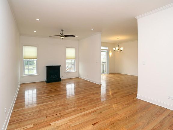 3rd image of 1214 Bradley Cir