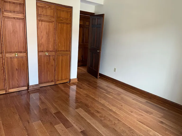 100 East North Ave — Photo 25