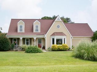 209 Lewis Rd, Beaufort, NC 28516