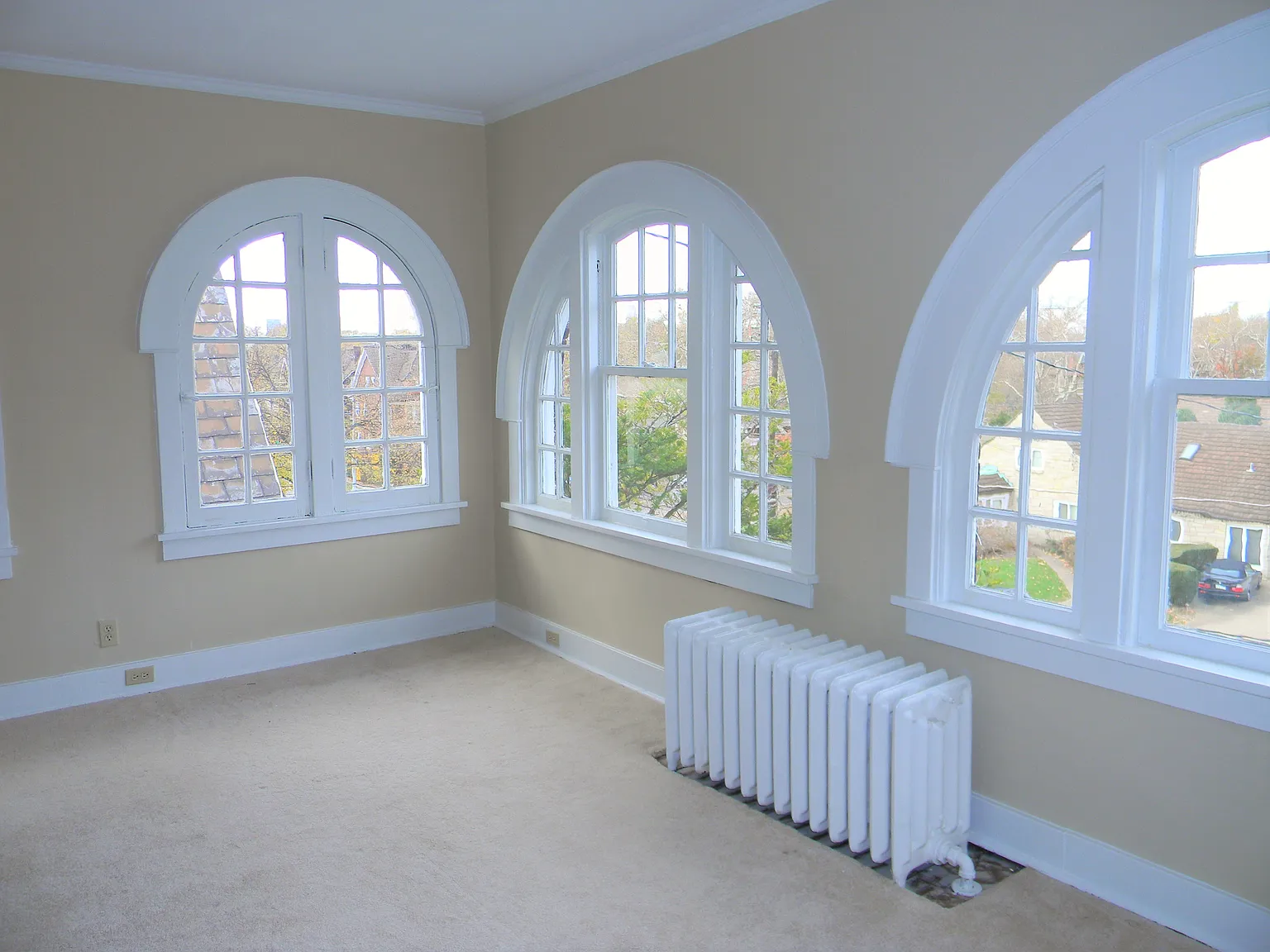 3 bed, 2594 sqft, $1,750 — Photo 3